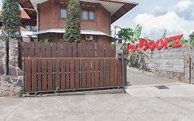 Reddoorz Plus Near Dago Pakar